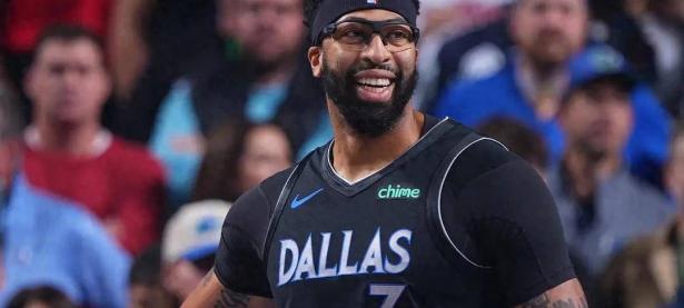 乐竞娱乐-浓眉哥在巴塞罗那比赛中势不可挡，出色防守引发热议！的简单介绍