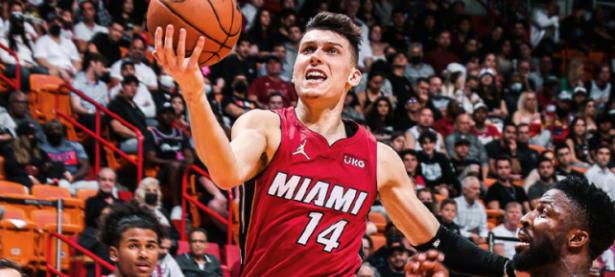 乐竞体育- 里昂训练开放日，冲刺阶段止住颓势引欢呼，CBA常规赛在即，心理建设被强调