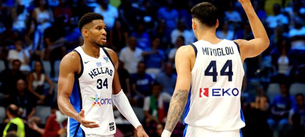 乐竞体育-赛地聚焦：欧超杯集结日热度飙升，纽约尼克斯战术微调，震撼外界，轮换策略成焦点的简单介绍